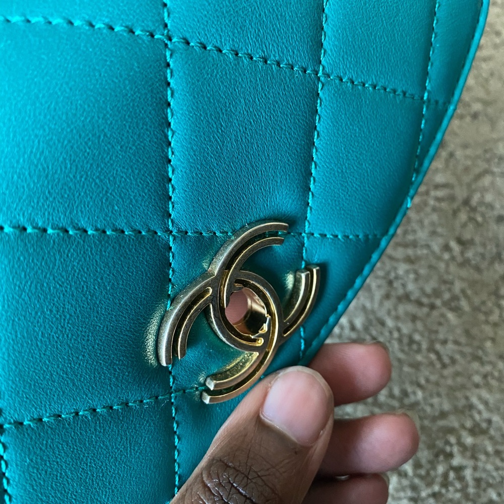 SOLD Chanel Lambskin Top Handle Mini Bag - Picture 6 of 8
